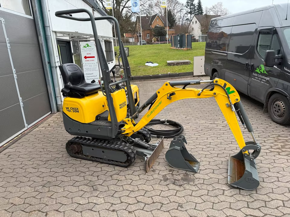 Andre Schönberger, Teichhütte, Zaun, Zaunhandel, Zaun kaufen, Mietpark, mieten, Bagger, Minibagger, Wacker Neuson, Radlader, Haus, A1Zaundiscount, Zaundiscount, A1, Zaunhandel, 