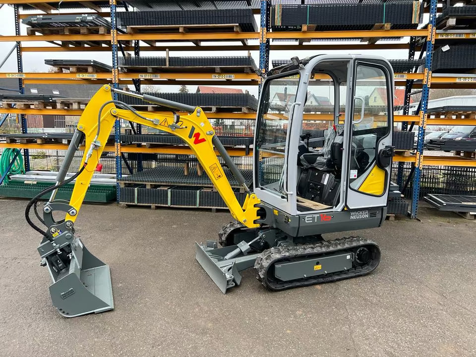 Andre Schönberger, Teichhütte, Zaun, Zaunhandel, Zaun kaufen, Mietpark, mieten, Bagger, Minibagger, Wacker Neuson, Radlader, Haus, A1Zaundiscount, Zaundiscount, A1, Zaunhandel, 