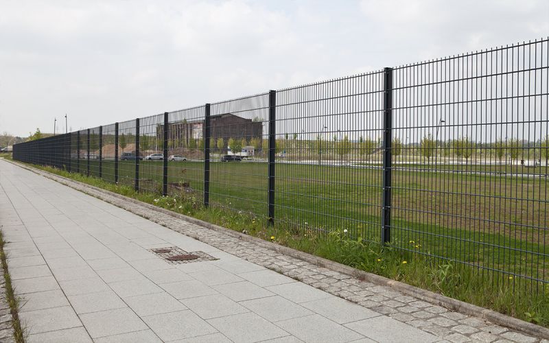 Zaunpfosten Typ A mit Abdeckleiste
